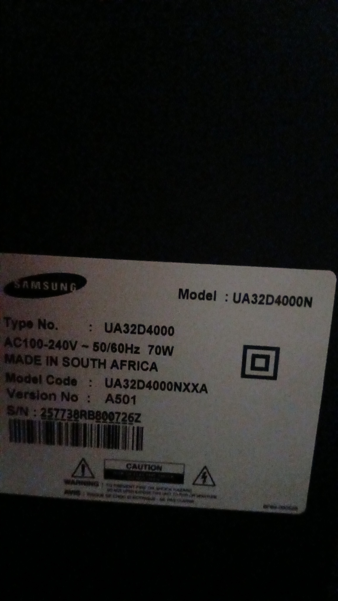 SAMSUNG 32" TV. Model UA32D4000N