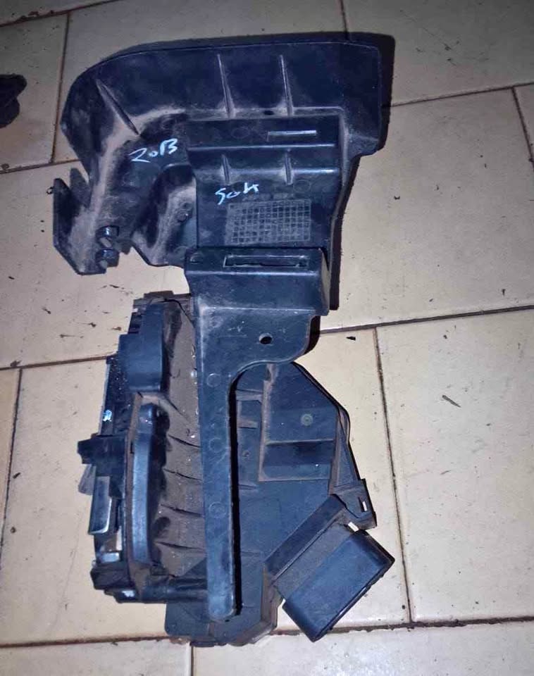 Ford Ranger Right hand side door lock actuator - Private Seller Ford Ranger Right hand side door lock actuator - Private Seller