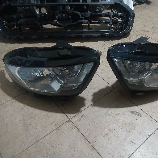 Ford ecosport headlight - Private Seller Ford ecosport headlight - Private Seller