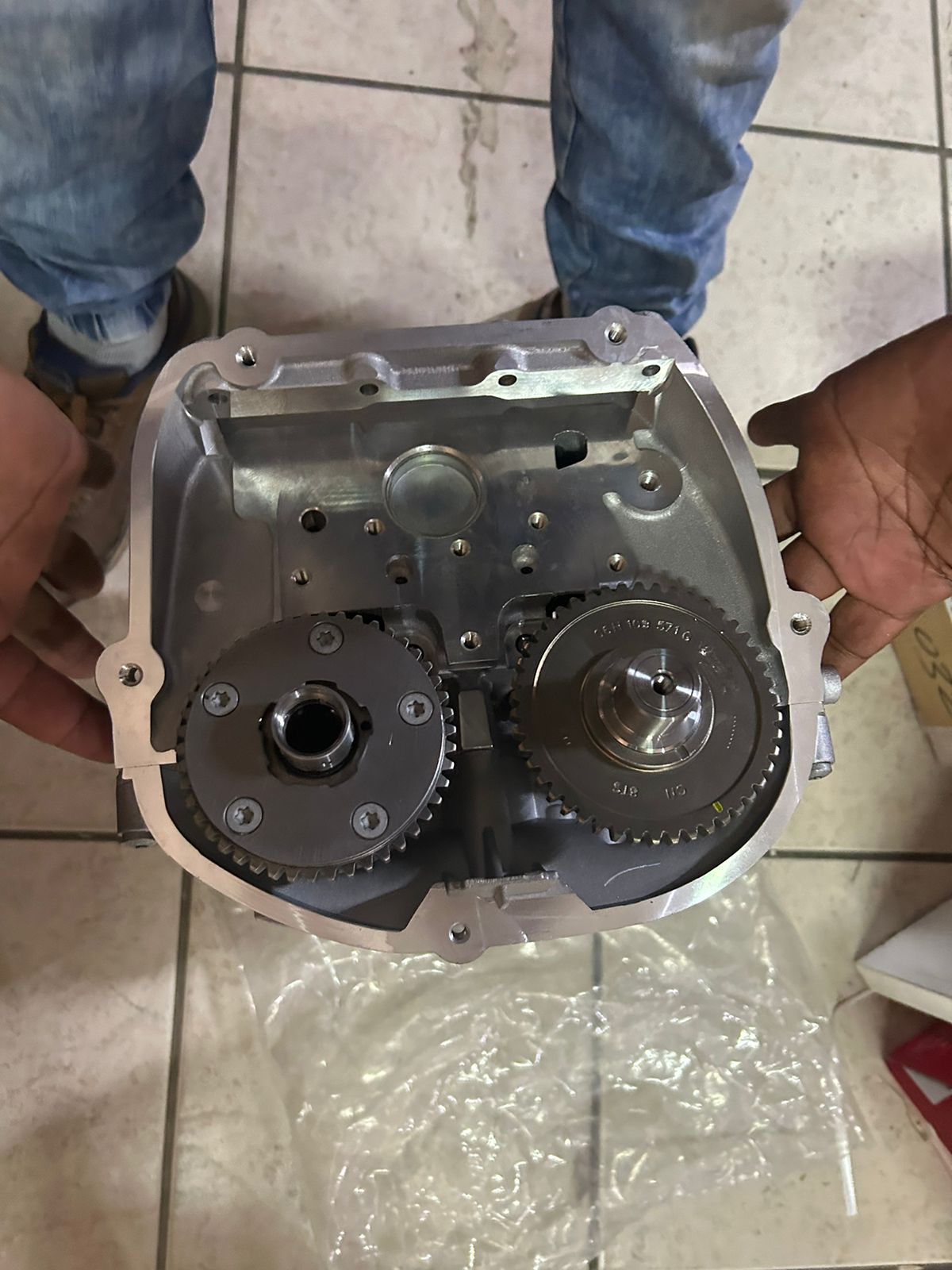 Brand new complete head available golf 6 gti ccz - Private Seller