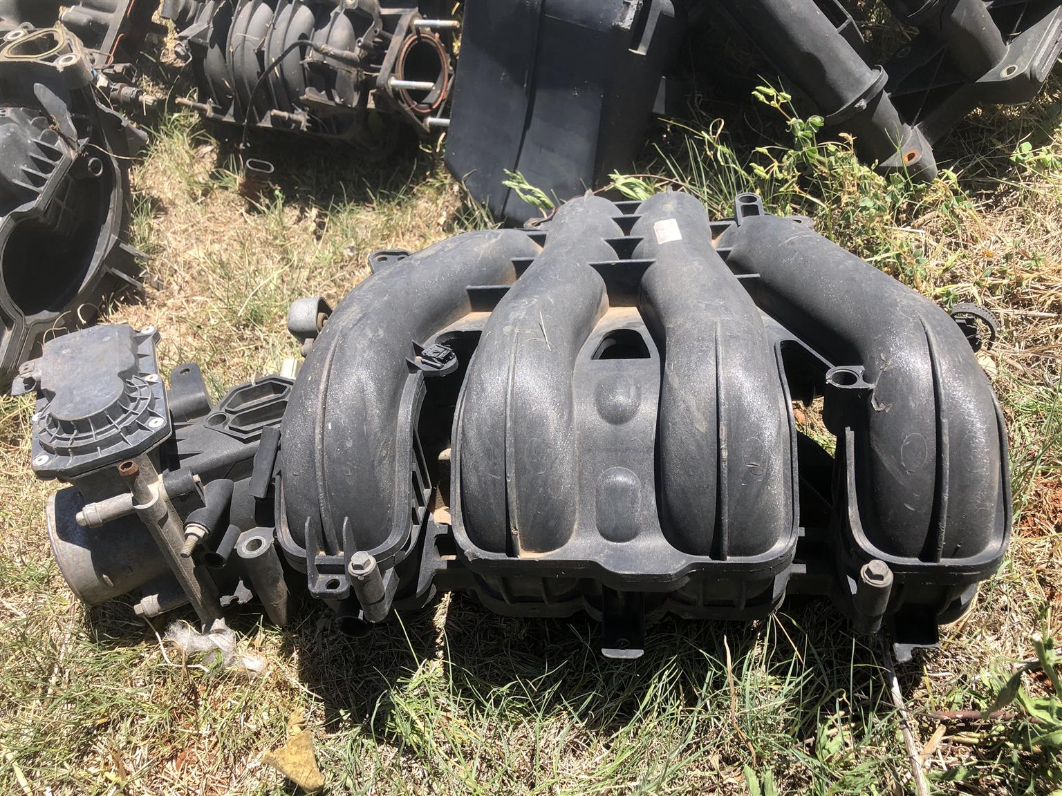 FIESTA FOCUS 2.0 16V INTAKE MANIFOLD 2005 2006 2007 2008 - Private Seller