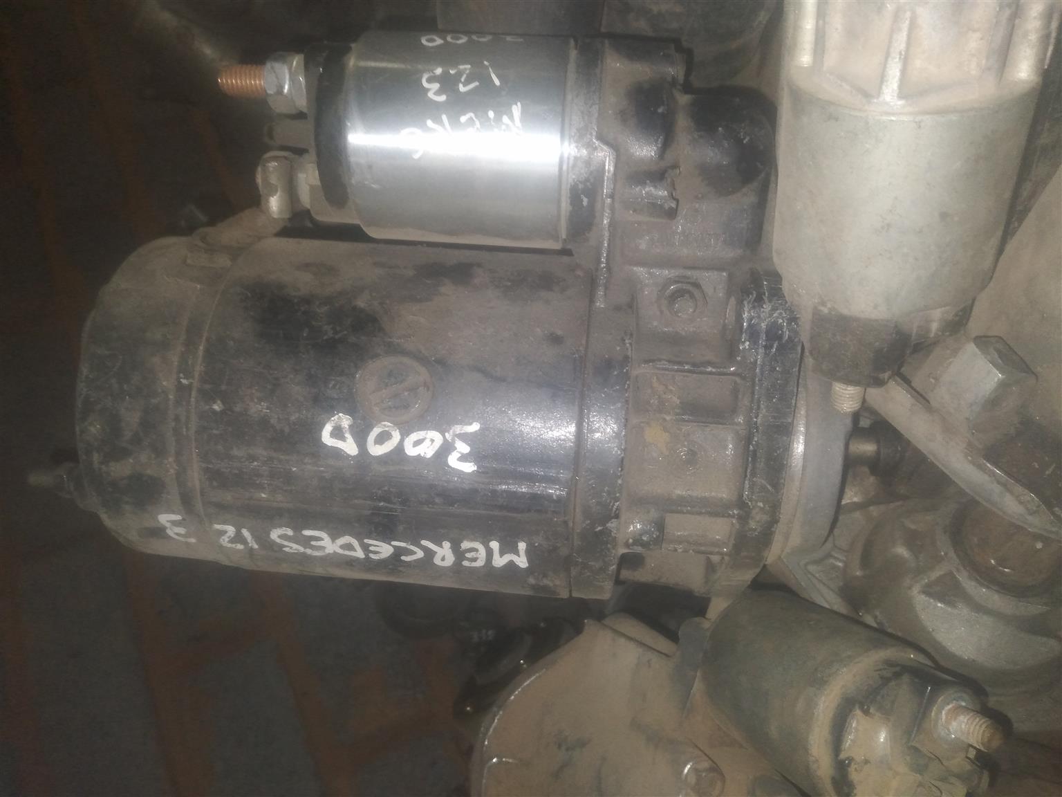 Mercedes Benz 300 d starter for sale - Private Seller