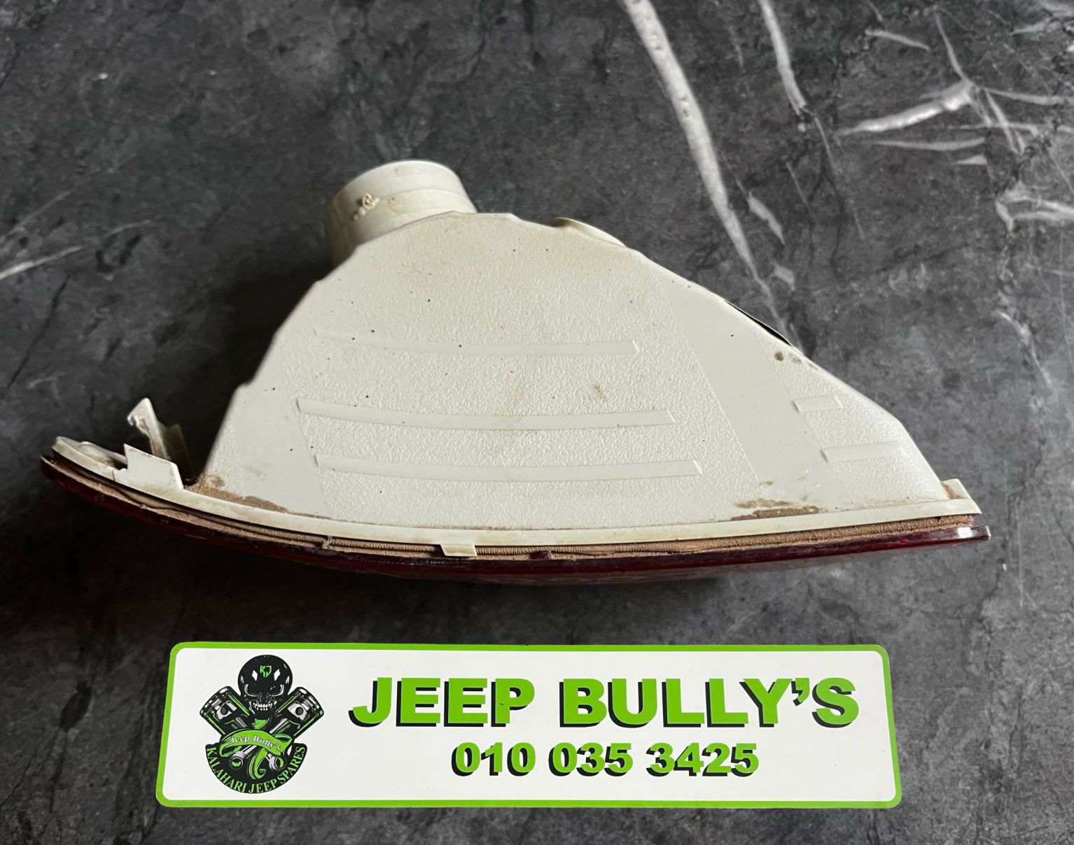 Jeep Grand Cherokee Wk2 3.6 Rear Foglights - Private Seller Jeep Grand Cherokee Wk2 3.6 Rear Foglights - Private Seller
