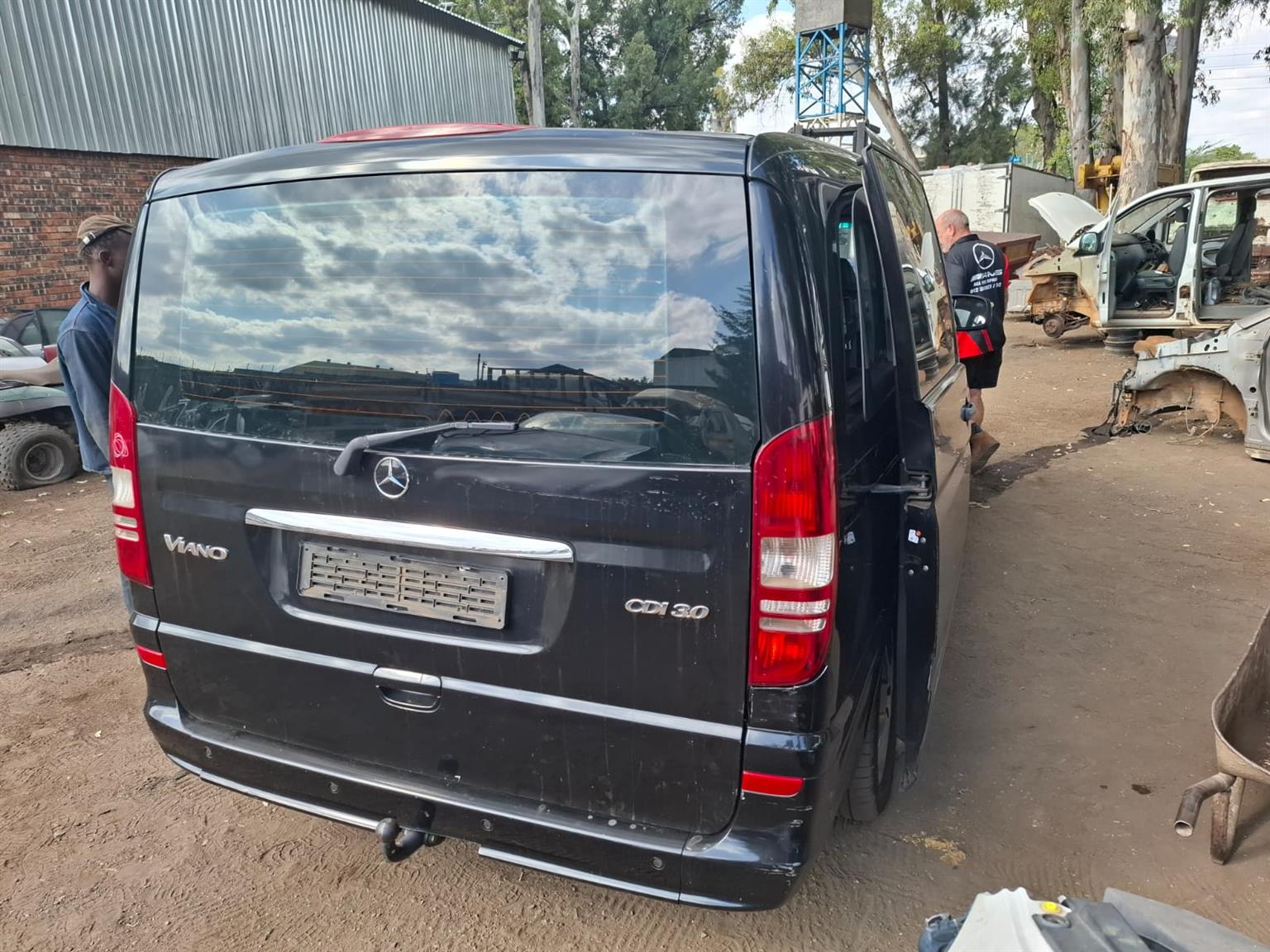 Mercedes Viano 3.0 CDI V6 stripping spares used parts for sale
