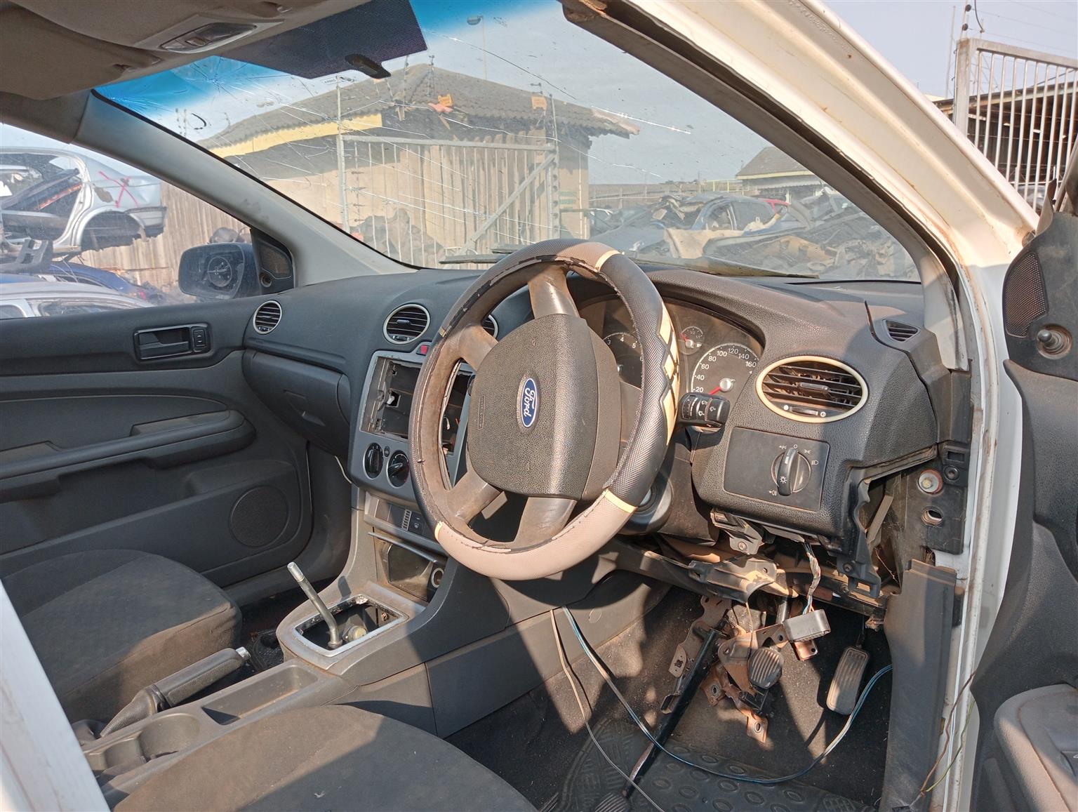 2008 Ford Focus 1.6 - Stripping for Spares.