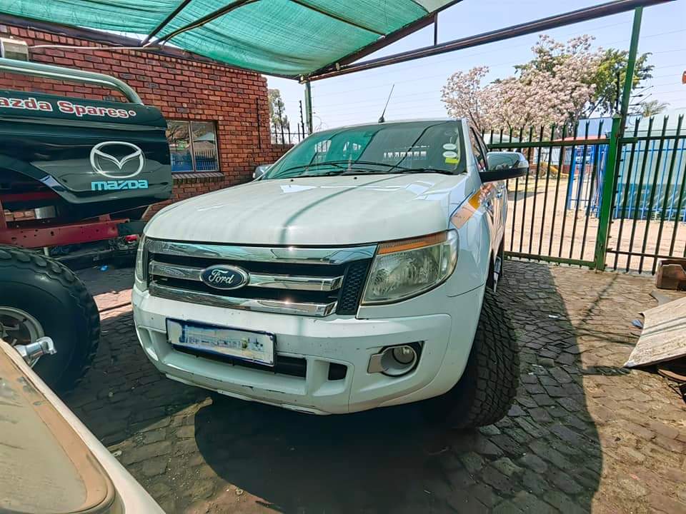 2014 FORD RANGER T6 2014 4X4 3.2 STRIPPING FOR SPARES - Private Seller 2014 FORD RANGER T6 2014 4X4 3.2 STRIPPING FOR SPARES - Private Seller