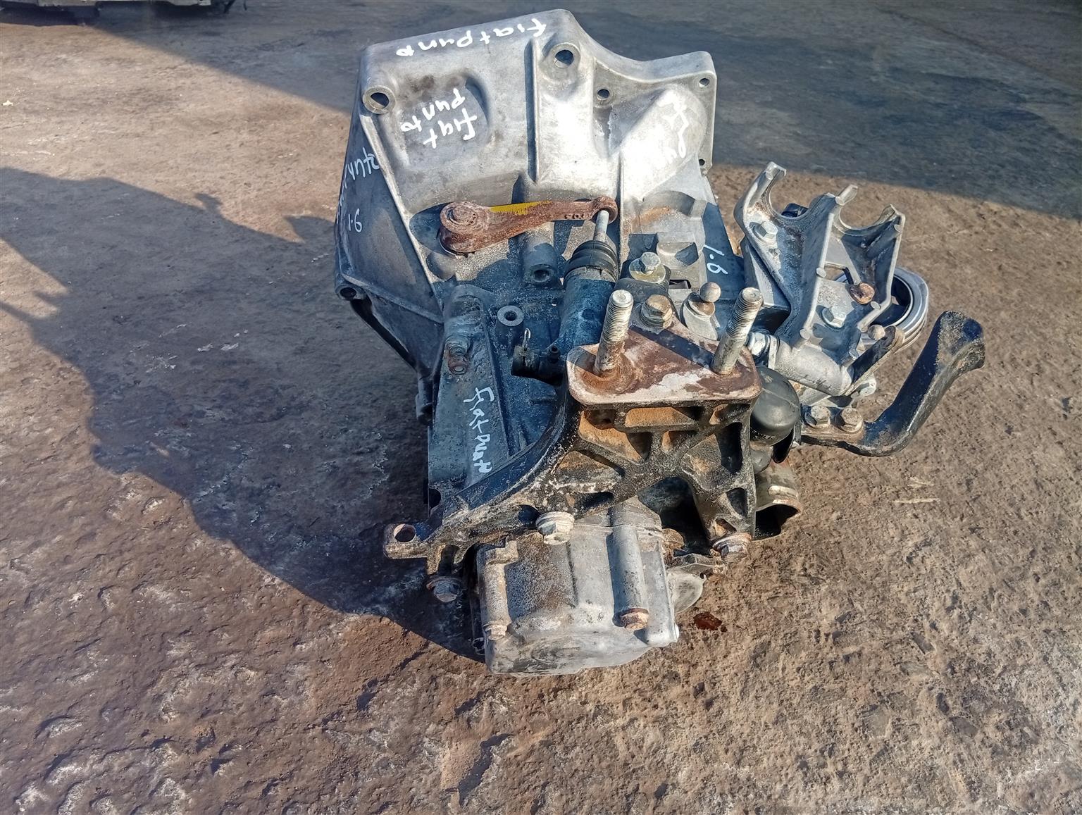 Fiat Punto 16v manual gearbox - Private Seller Fiat Punto 16v manual gearbox - Private Seller