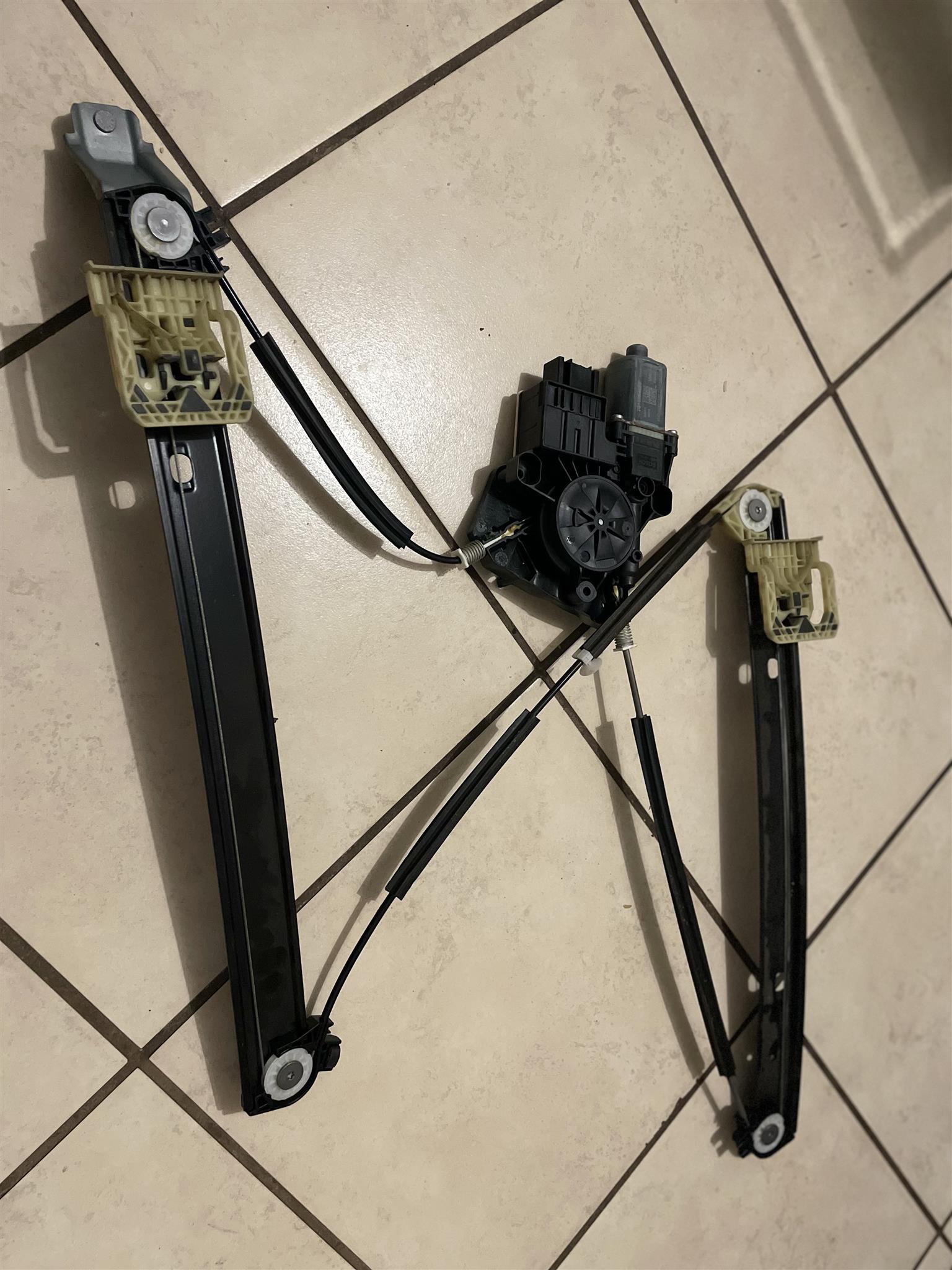 Vw T-cross window mechanism - Private Seller Vw T-cross window mechanism - Private Seller