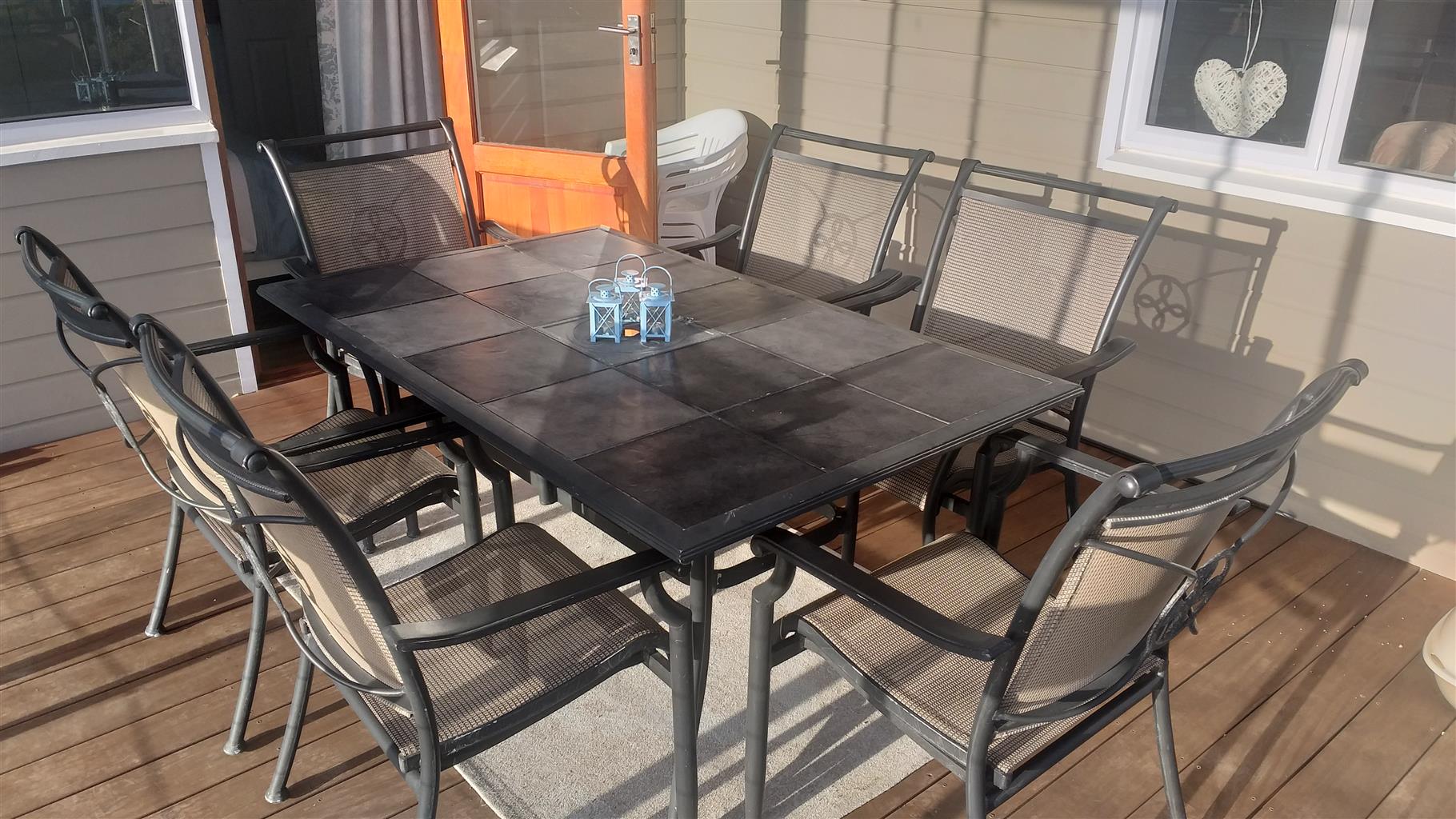 6 SEATER PATIO TABLE FOR SALE