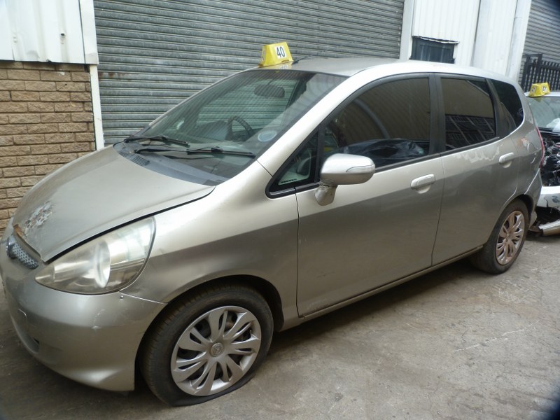 Honda Jazz 1.4 Manual L13A1 Silver - 2005 SPARESBOYZ STRIPPING FOR SPARES - Private Seller Honda Jazz 1.4 Manual L13A1 Silver - 2005 SPARESBOYZ STRIPPING FOR SPARES - Private Seller