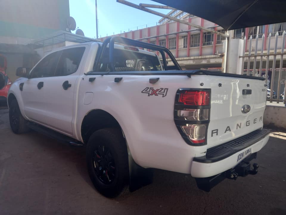 2015 FORD RANGER 2.2 TDCI DIESEL ENGINE, MANUAL 6SPEED 4X4, DOUBLE CAB, WHITE COLOR