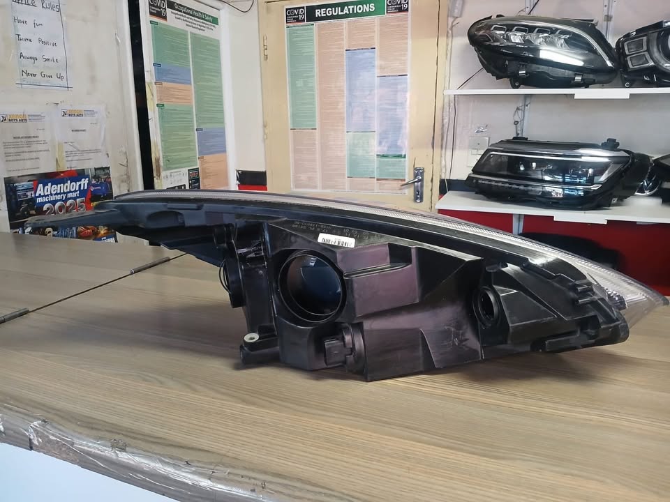 2020 FORD FIESTA HEADLIGHT LEFTSIDE FOR SALE