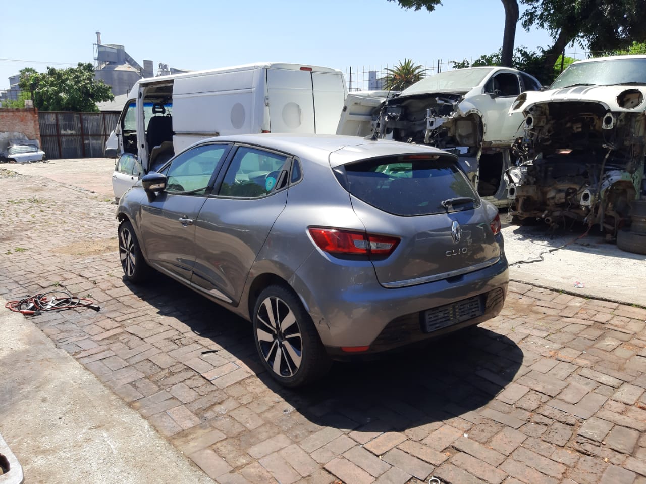 2013 Renault Clio 0.9 Turbo for Stripping - Private Seller 2013 Renault Clio 0.9 Turbo for Stripping - Private Seller