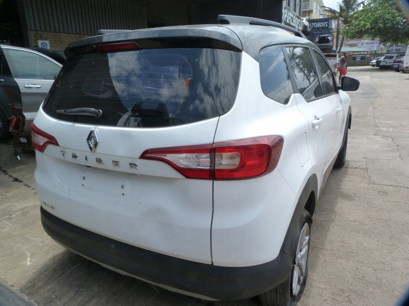 Renault Triber 1.0 AT - 2023 SPARESBOYZ STRIPPING FOR SPARES. - Private Seller Renault Triber 1.0 AT - 2023 SPARESBOYZ STRIPPING FOR SPARES. - Private Seller