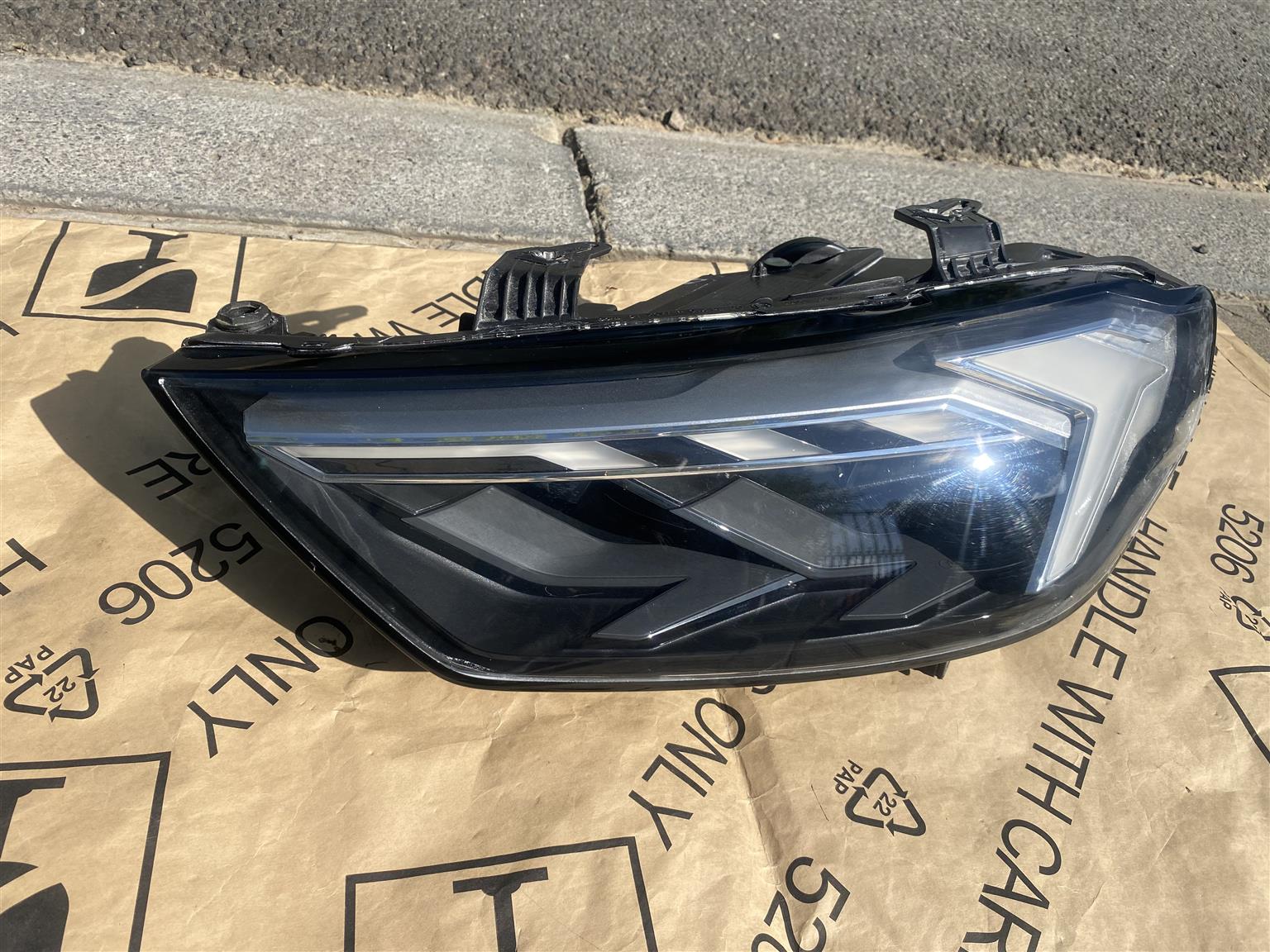 2023 AUDI A1 XENON HEADLIGHT LEFT SIDE FOR SALE. IN EXCELLENT CONDITION - Private Seller 2023 AUDI A1 XENON HEADLIGHT LEFT SIDE FOR SALE. IN EXCELLENT CONDITION - Private Seller