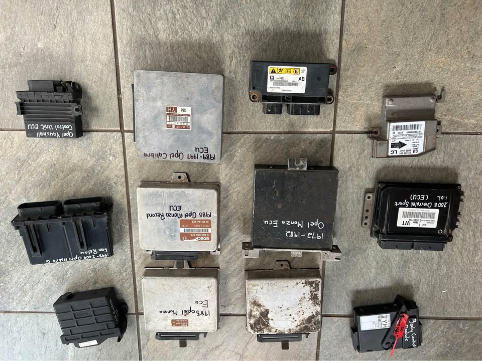 Assorted Opel Modules For Sale @Circle 7 Used Parts Call or WhatsApp - Private Seller