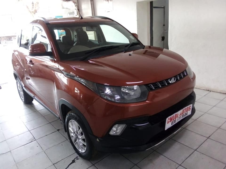 2017 ORANGE MAHINDRA KUV 100 K8 MANUAL MILIAGE 85000 km PETROL