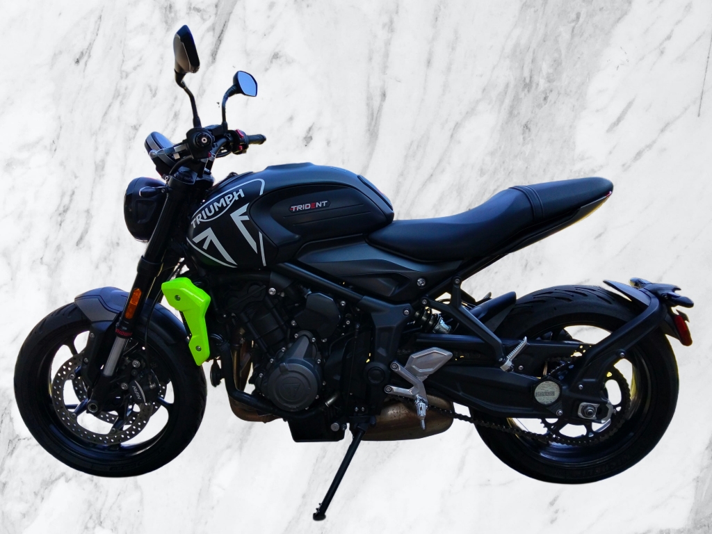 Used 2023 Triumph Thruxton 900 - Private Seller Used 2023 Triumph Thruxton 900 - Private Seller