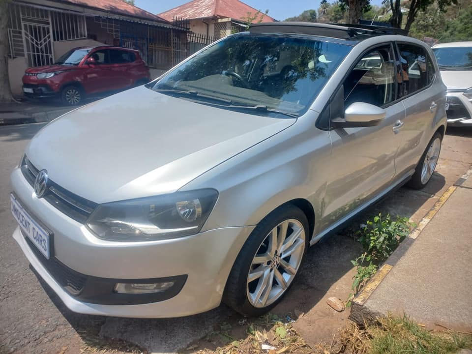 2011 VW POLO 6 C-LINE HATCHBACK 1.4 PETROL, MANUAL, SILVER COLOR, MILEAGE 112000KMS