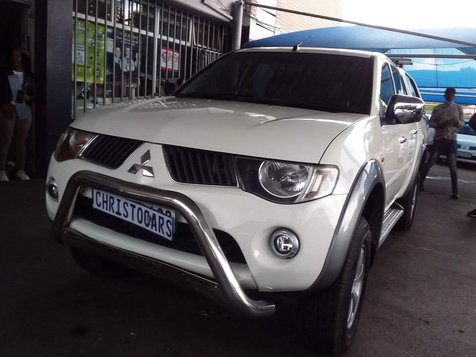 2011 Mitsubishi Triton double cab 2011