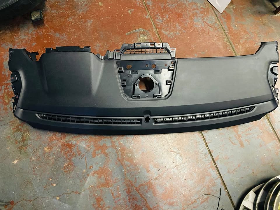FORD RANGER T9 DASHBOARD - Private Seller FORD RANGER T9 DASHBOARD - Private Seller