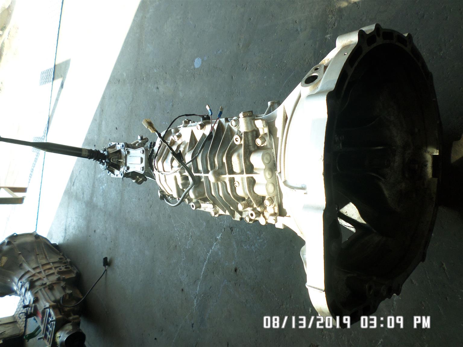 Madza 3.0 WET 2X4 gearbox for sale