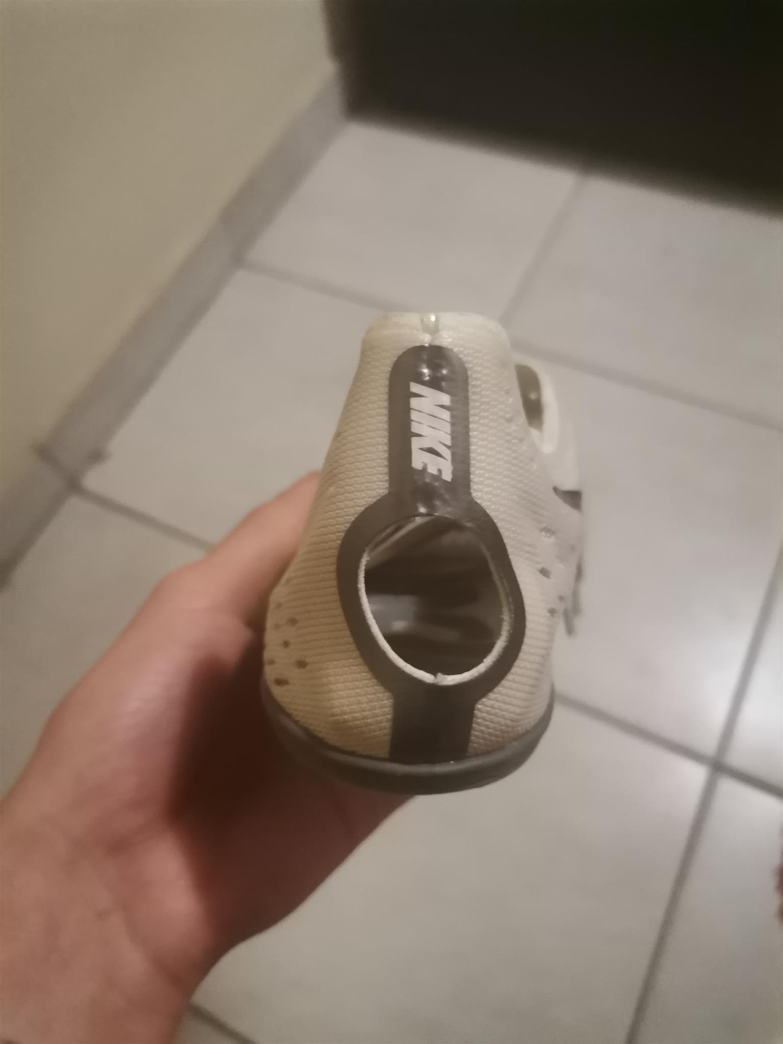 Nike victory elite 2 spikes | Junk Mail