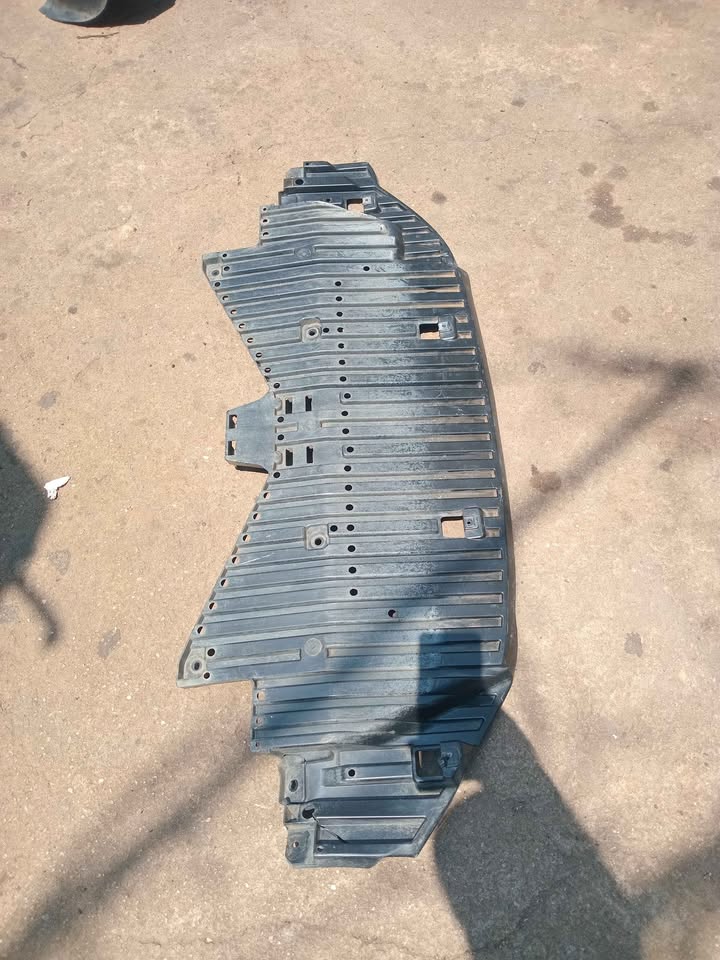 Suzuki ciaz lower engine cover - Private Seller Suzuki ciaz lower engine cover - Private Seller
