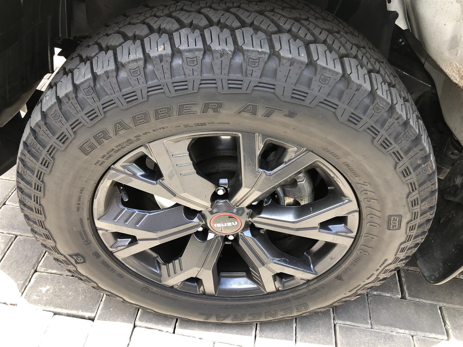 Used 2025 Isuzu D-Max 300 3.0TD double cab 4x4 LX Arctic Trucks AT 35 - Private Seller Used 2025 Isuzu D-Max 300 3.0TD double cab 4x4 LX Arctic Trucks AT 35 - Private Seller