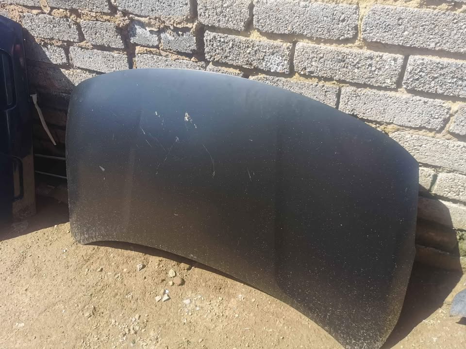 Nissan Almera Bonnet - Private Seller Nissan Almera Bonnet - Private Seller