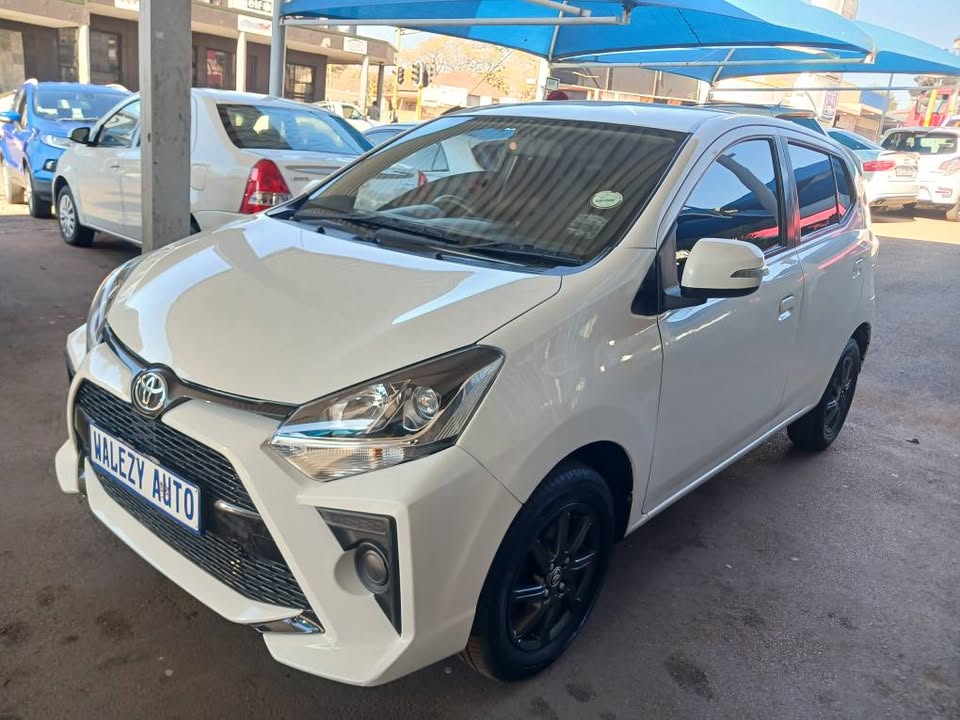 2022 TOYOTA AGYA 1.0  Transmission: Manual  Mileage: 83000km Fueltype: Petrol  White