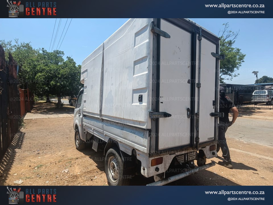 Stripping for Spares: 2015 Tata Ace Super / Venture - Manual Diesel