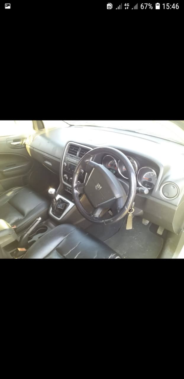 Dodge caliber 2.0 liter petrol engine