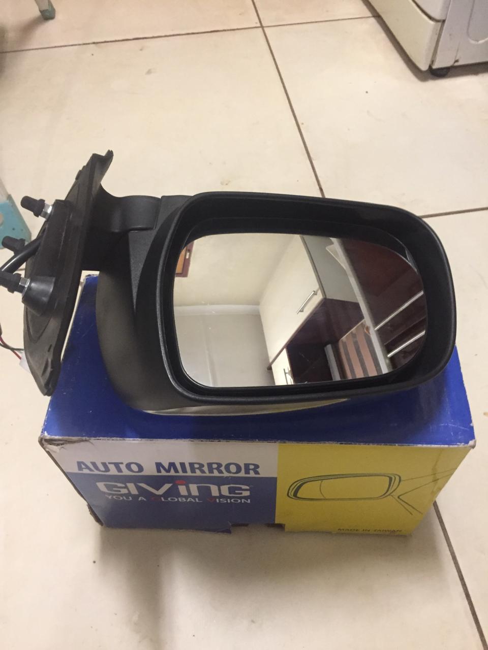 Toyota RAV4/D4D complete left door mirror - Private Seller Toyota RAV4/D4D complete left door mirror - Private Seller