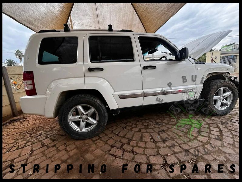 2.8 Jeep Cherokee KK 2010 (Auto): Stripping For Spare Parts. - Private Seller 2.8 Jeep Cherokee KK 2010 (Auto): Stripping For Spare Parts. - Private Seller