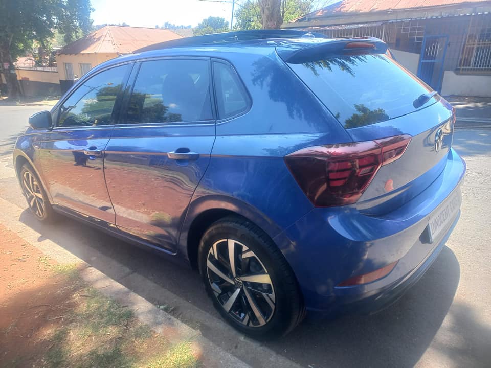 2023 VW POLO 8 TSI 1.0 PETROL, AUTOMATIC, BLUE COLOR, MILEAGE 70000KMS. SUNROOF SB