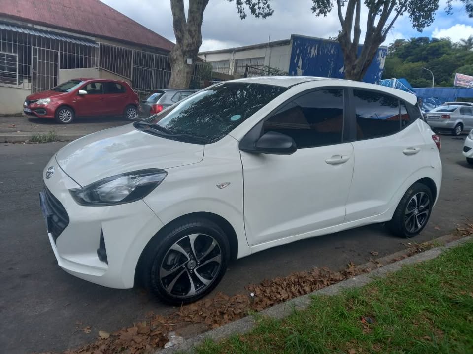 2023 Hyundai i10 Grand 1.0 Petrol, Manual, White, 24000kms