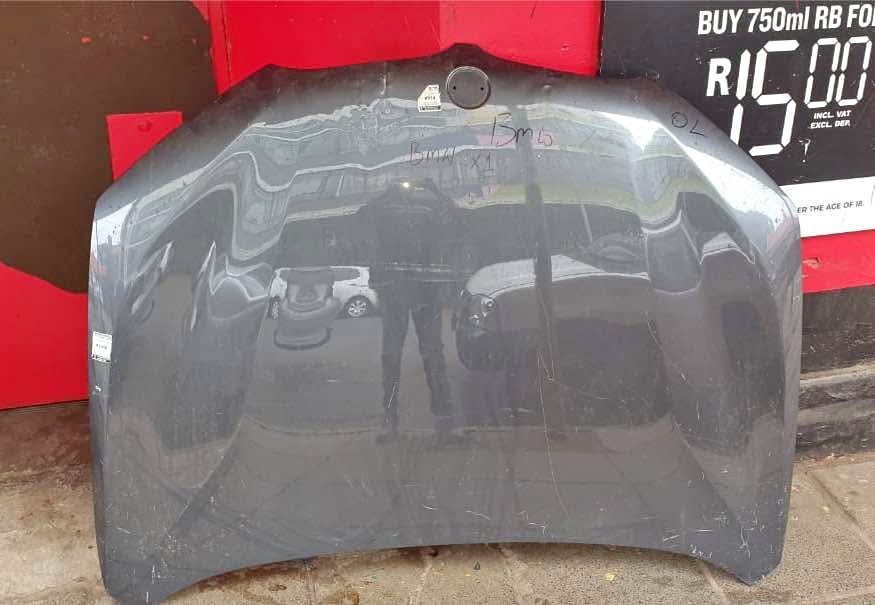 BMW X1 bonnet - Private Seller BMW X1 bonnet - Private Seller