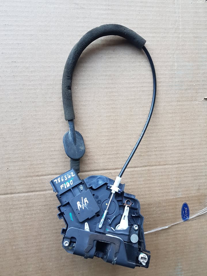 Doorlock Mechanism Ford Figo 2015 - Private Seller Doorlock Mechanism Ford Figo 2015 - Private Seller