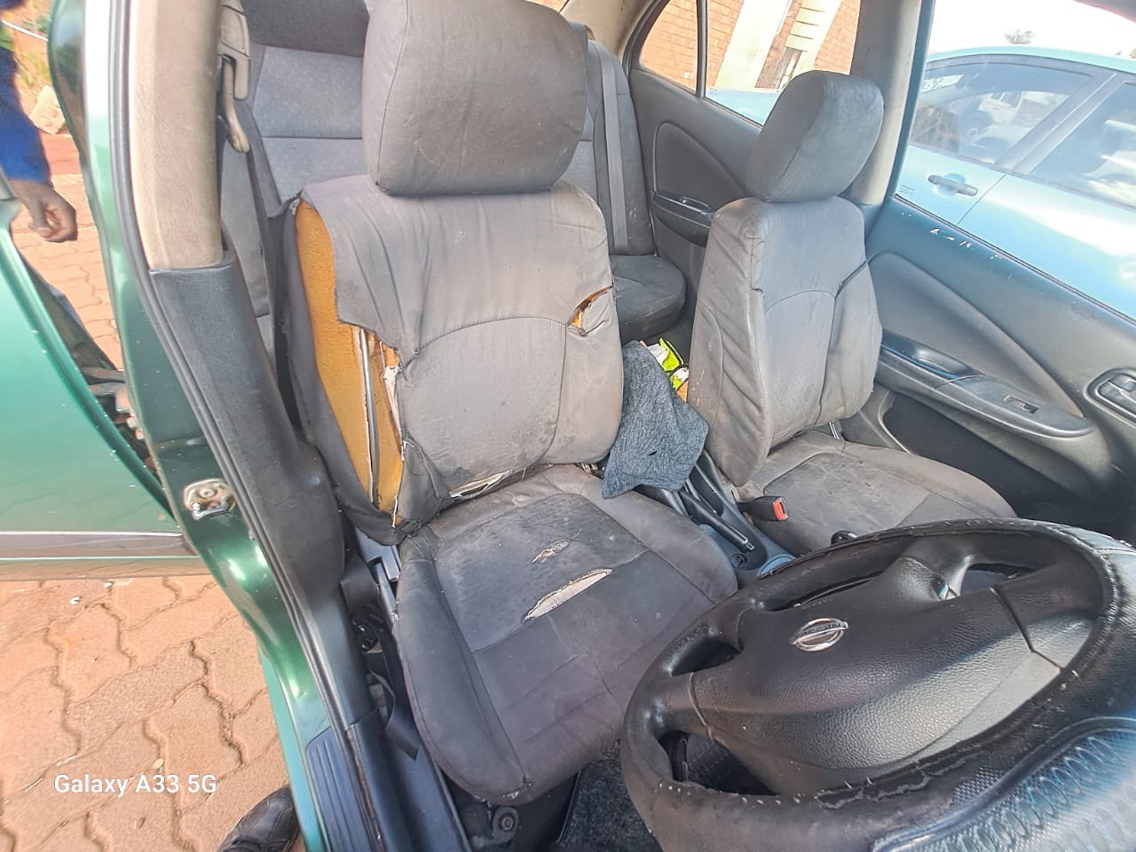 2005 Nissan Almeira 1.6 - Non Runner