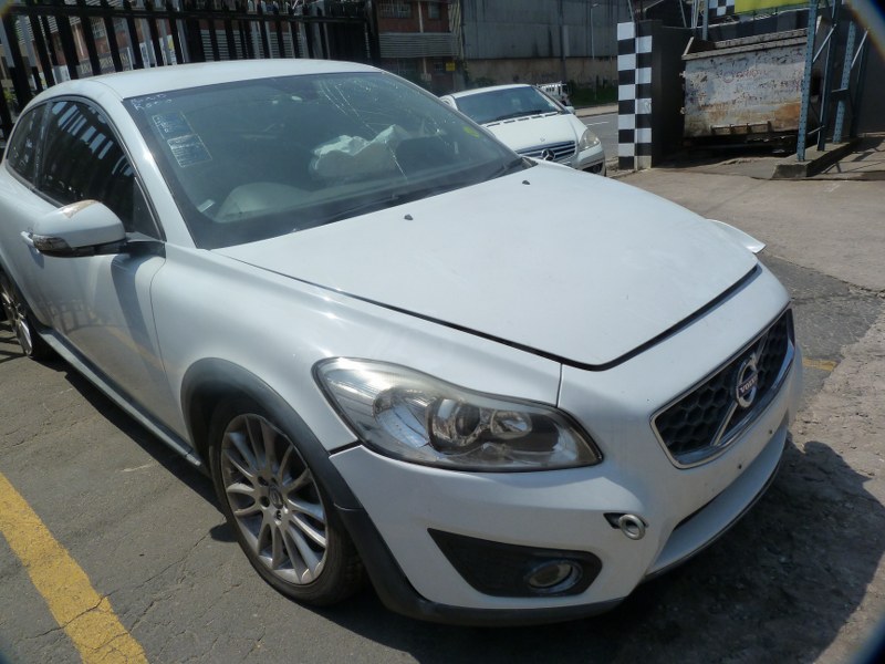Volvo C30 1.6 Manual White - 2011 STRIPPING FOR SPARES - Private Seller Volvo C30 1.6 Manual White - 2011 STRIPPING FOR SPARES - Private Seller