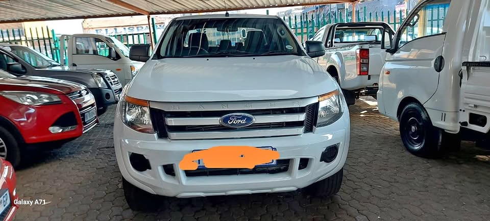 Ford Ranger 2.2 6speed Double Cab 4×2 Manual Diesel  2016 White Service History