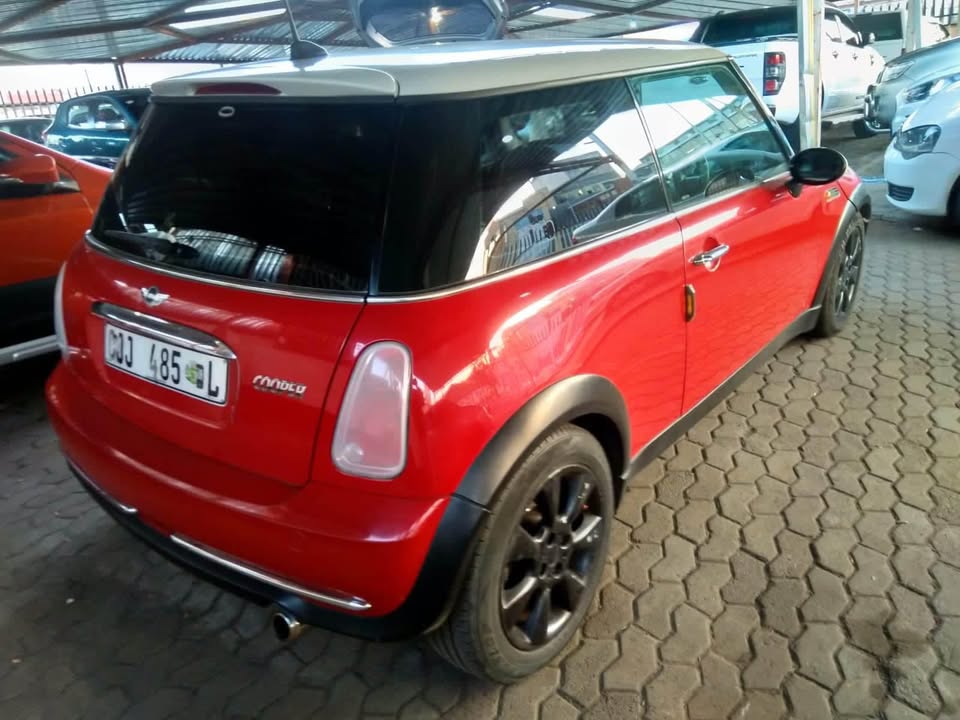 Mini Cooper Model 2006