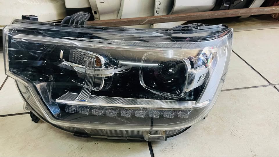 JAC T8 headlight - Private Seller