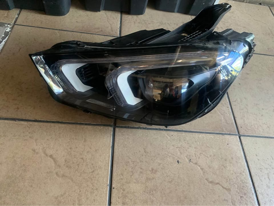 All Mercedes Benz body and engine parts from 2012 upto date