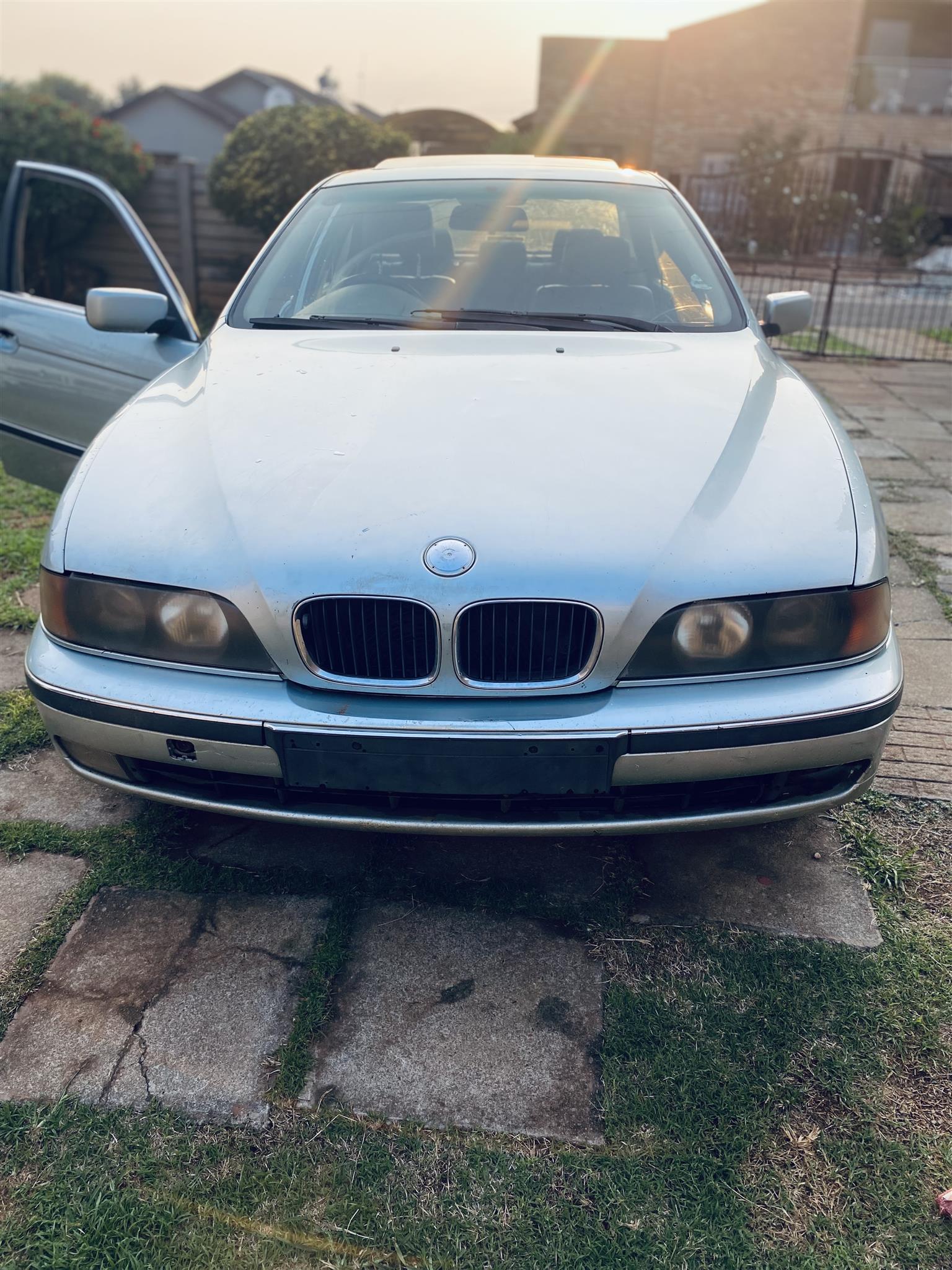 BMW E39 stripping for parts