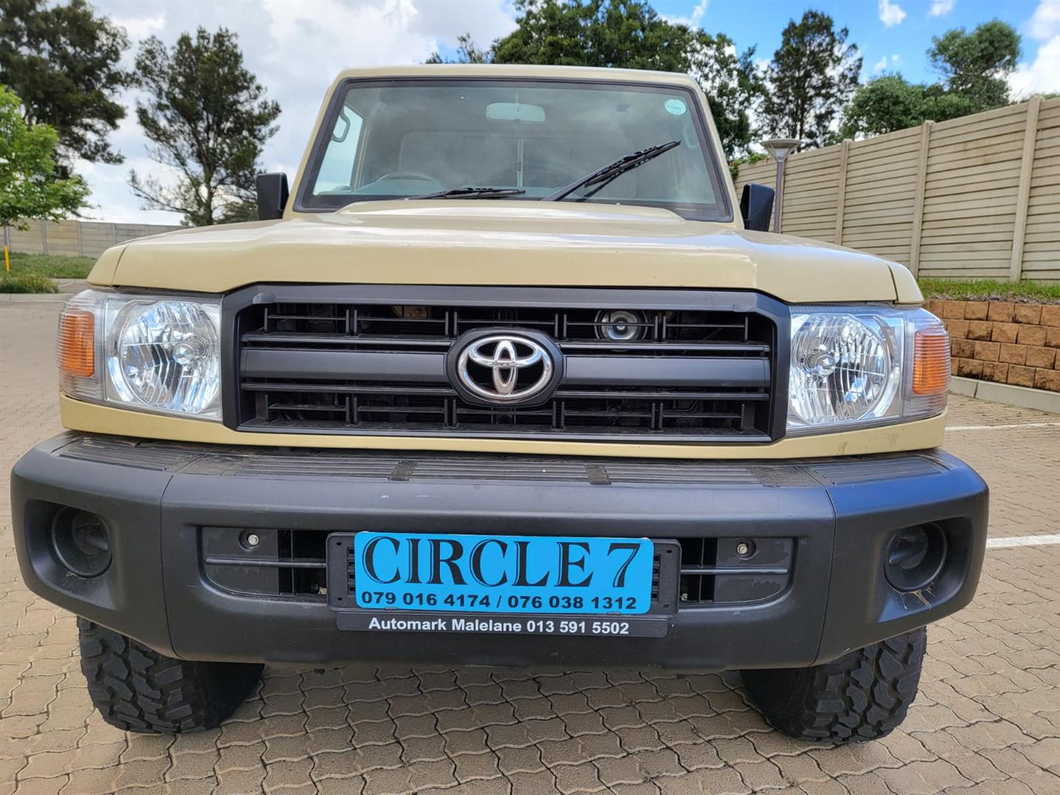 2011 Toyota Land Cruiser 79 4.2D Pick-Up S/C Good Condition Low Mileage 59,000km