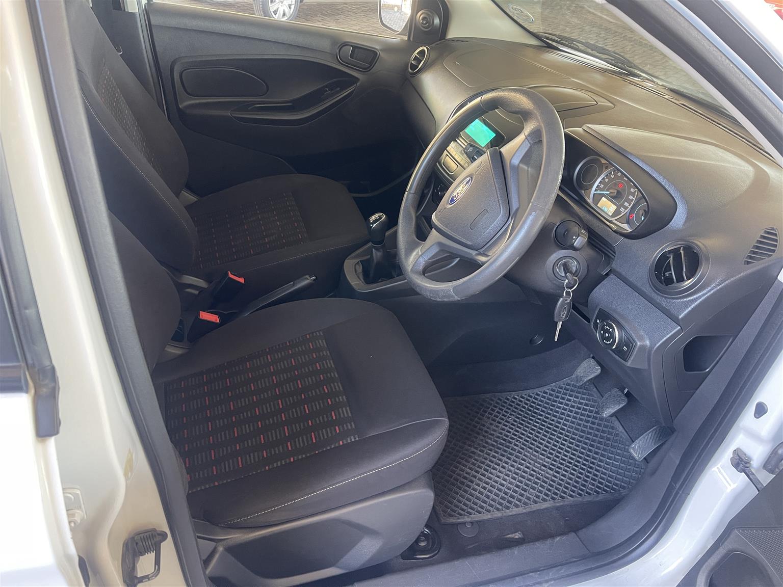 FORD  FIGO 1.5TIVCT AMBIENTE 5 DR