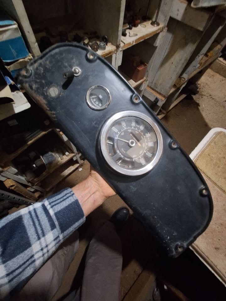 Ford old model, dash / speedo - Private Seller Ford old model, dash / speedo - Private Seller