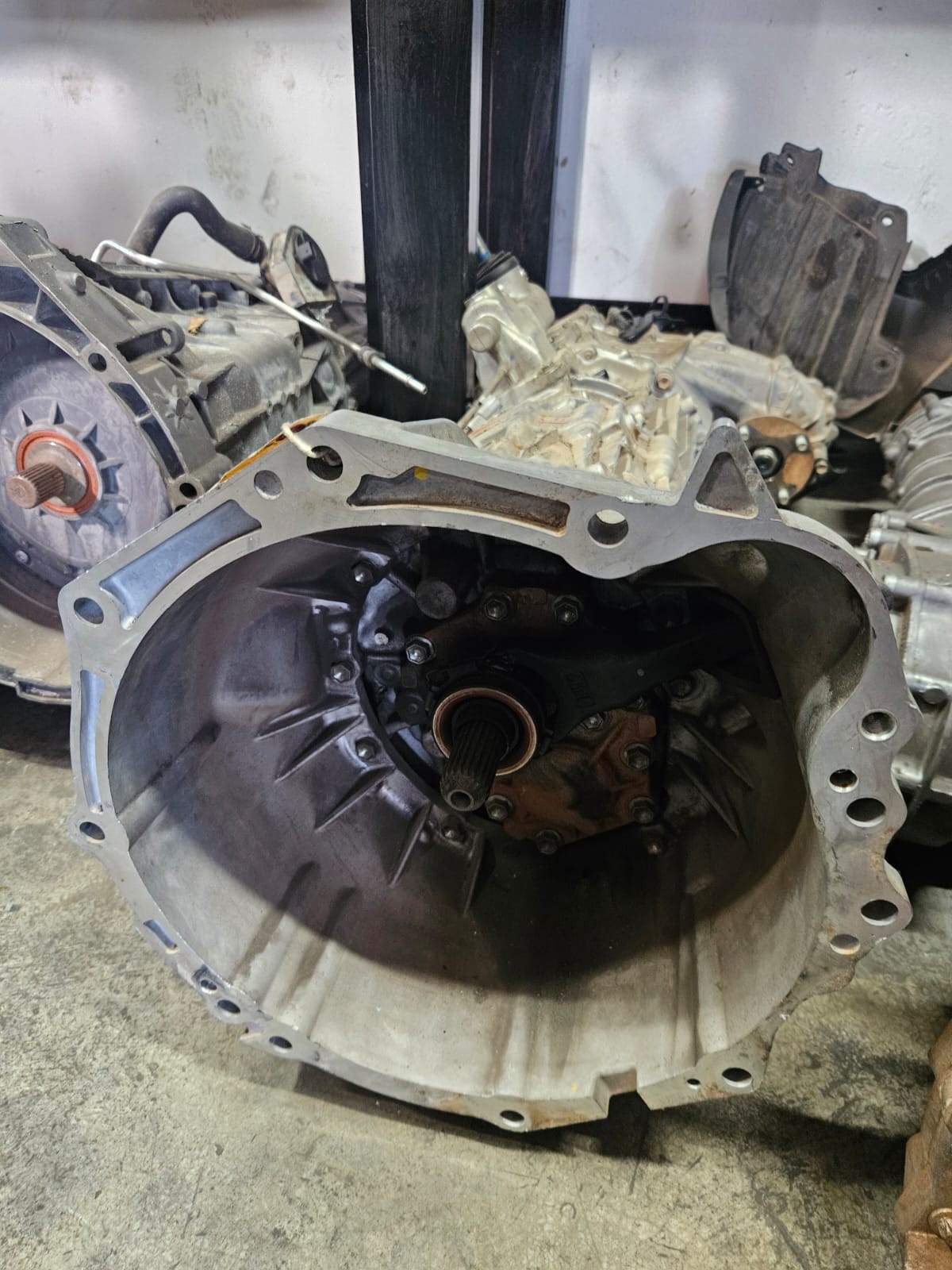 🚙 Toyota Hilux GD6 2.8 1GD Manual Gearbox for Sale – Genuine OEM Transmission! - Private Seller